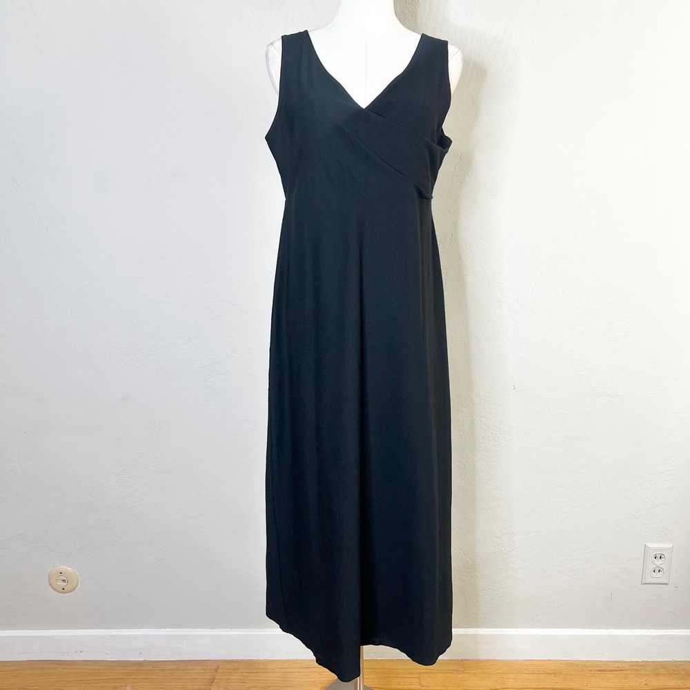 Eileen Fisher Maxi Dress Surplice Size Medium Black V-Neck Sleeveless Crepe Knit